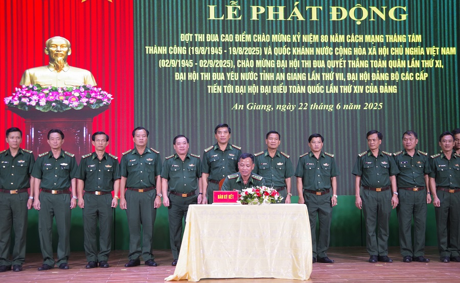 Các cơ quan, đơn vị ký kết giao ước thi đua