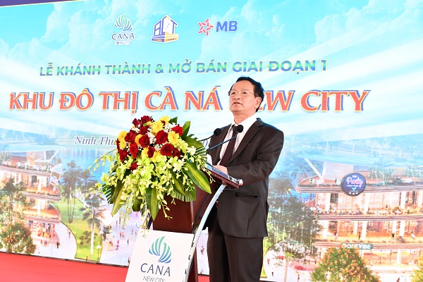 Ông Kiều Anh Tuấn- Phó Chủ tịch HĐQT kiêm Tổng Giám đốc CTCP ACT Holdings , đại diện chủ đầu tư phát biểu