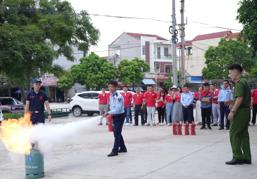 Viettel Lạng Sơn: Tổ chức huấn luyện phòng cháy, chữa cháy và cứu nạn, cứu hộ