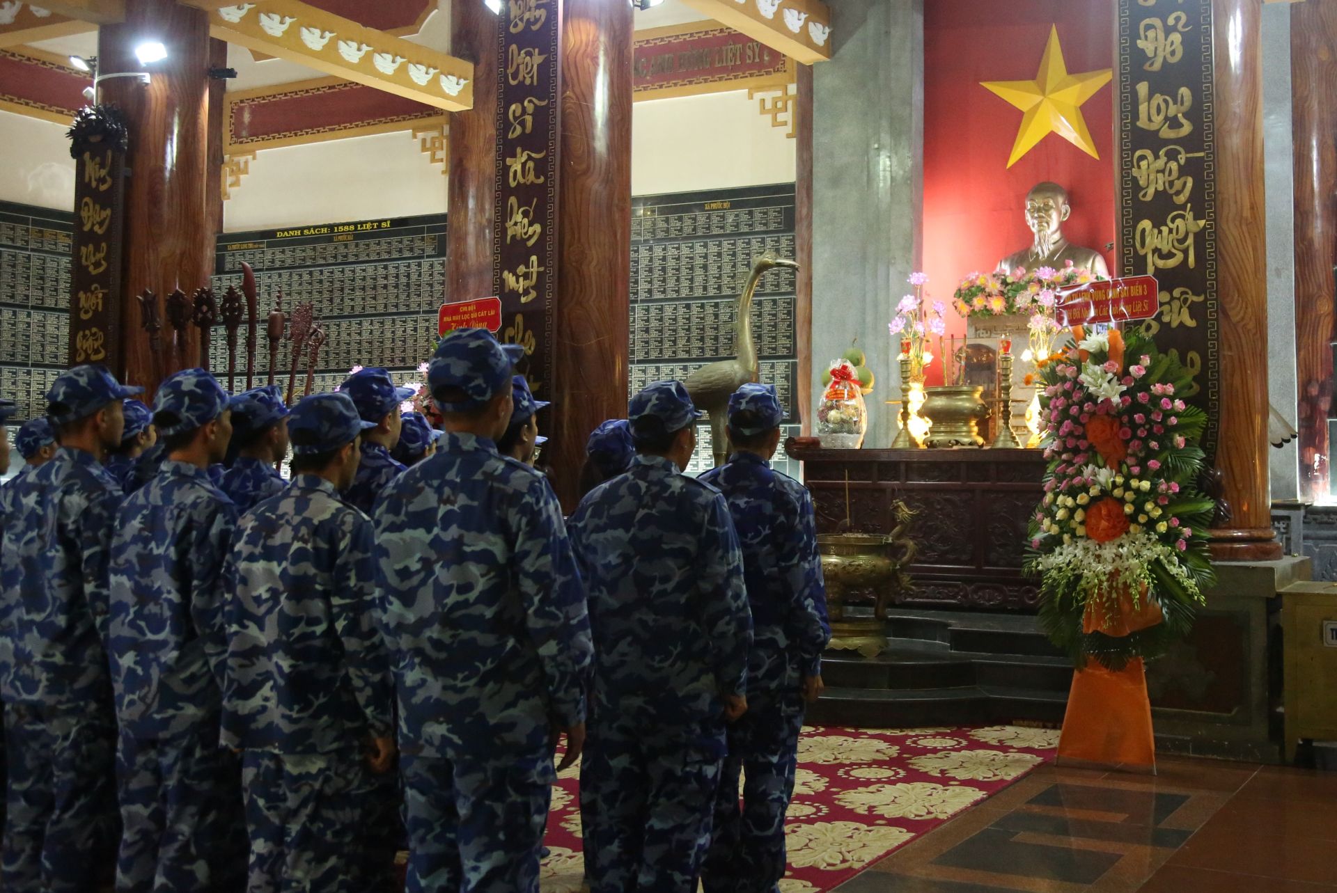 Vùng Cảnh sát Biển 3 hành quân về nguồn tại Khu di tích lịch sử Minh Đạm