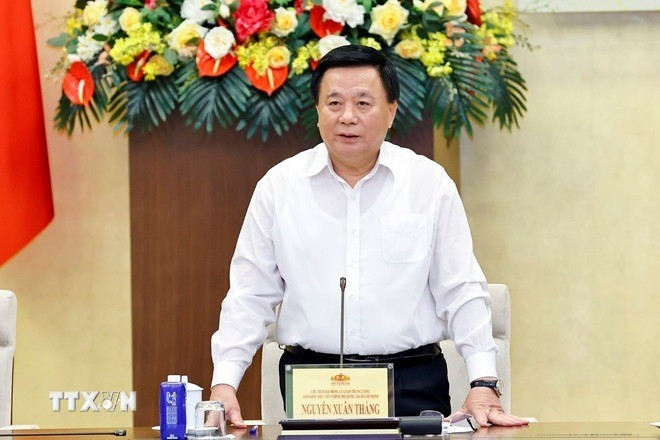 Đồng chí Nguyễn Xuân Thắng, Ủy viên Bộ Chính trị, Giám đốc Học viện Chính trị Quốc gia Hồ Chí Minh, Chủ tịch Hội đồng Lý luận Trung ương, phát biểu chỉ đạo, định hướng thảo luận. (Ảnh: TTXVN)