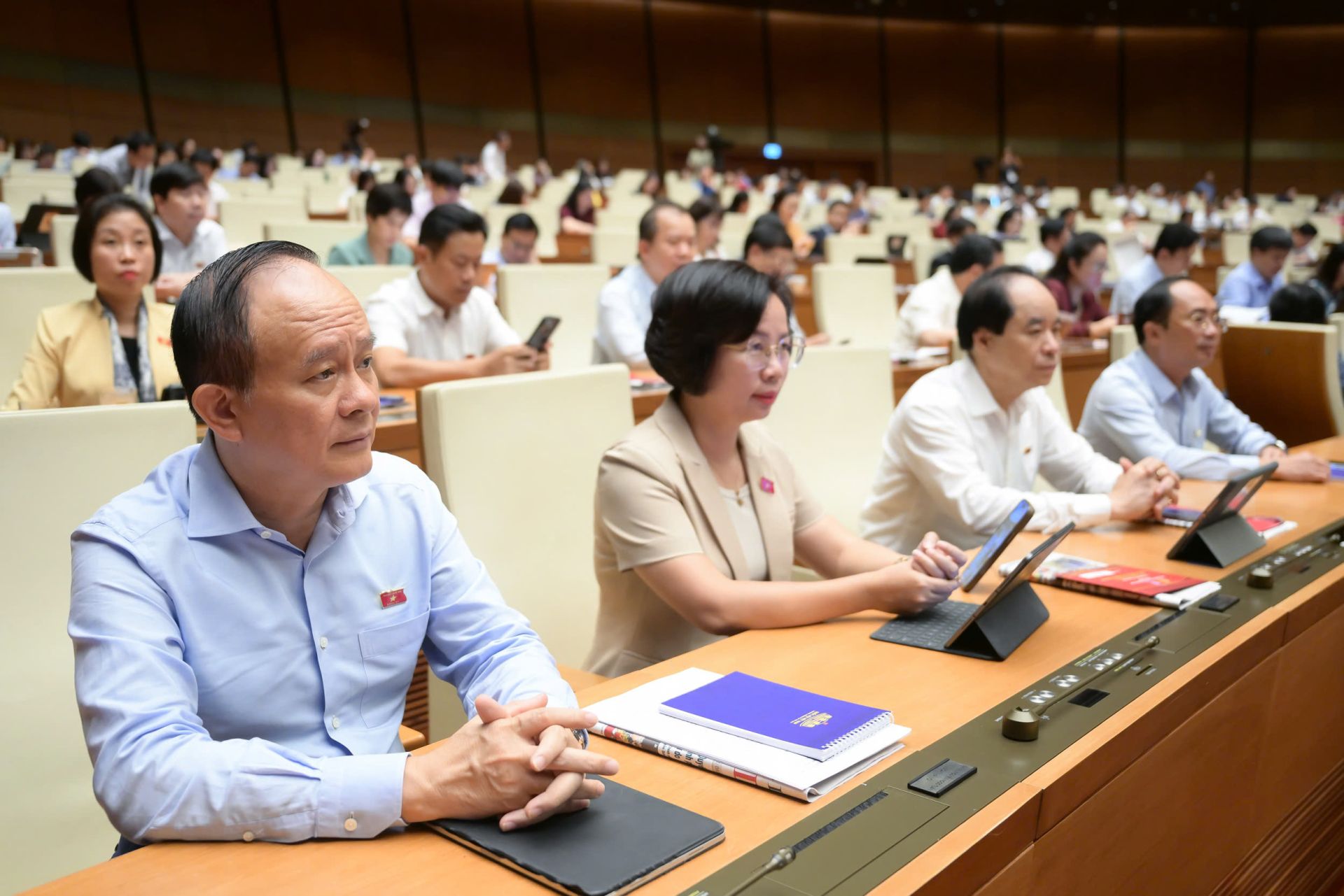 Các đại biểu Quốc hội tham dự phiên thảo luận Các đại biểu Quốc hội tham dự phiên thảo luận