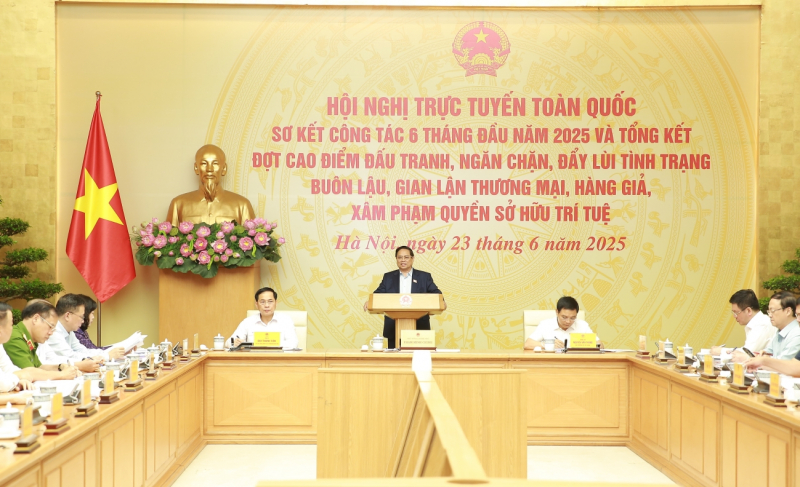 Thủ tướng Chính phủ phát biểu khai mạc hội nghị. Thủ tướng Chính phủ phát biểu khai mạc hội nghị.