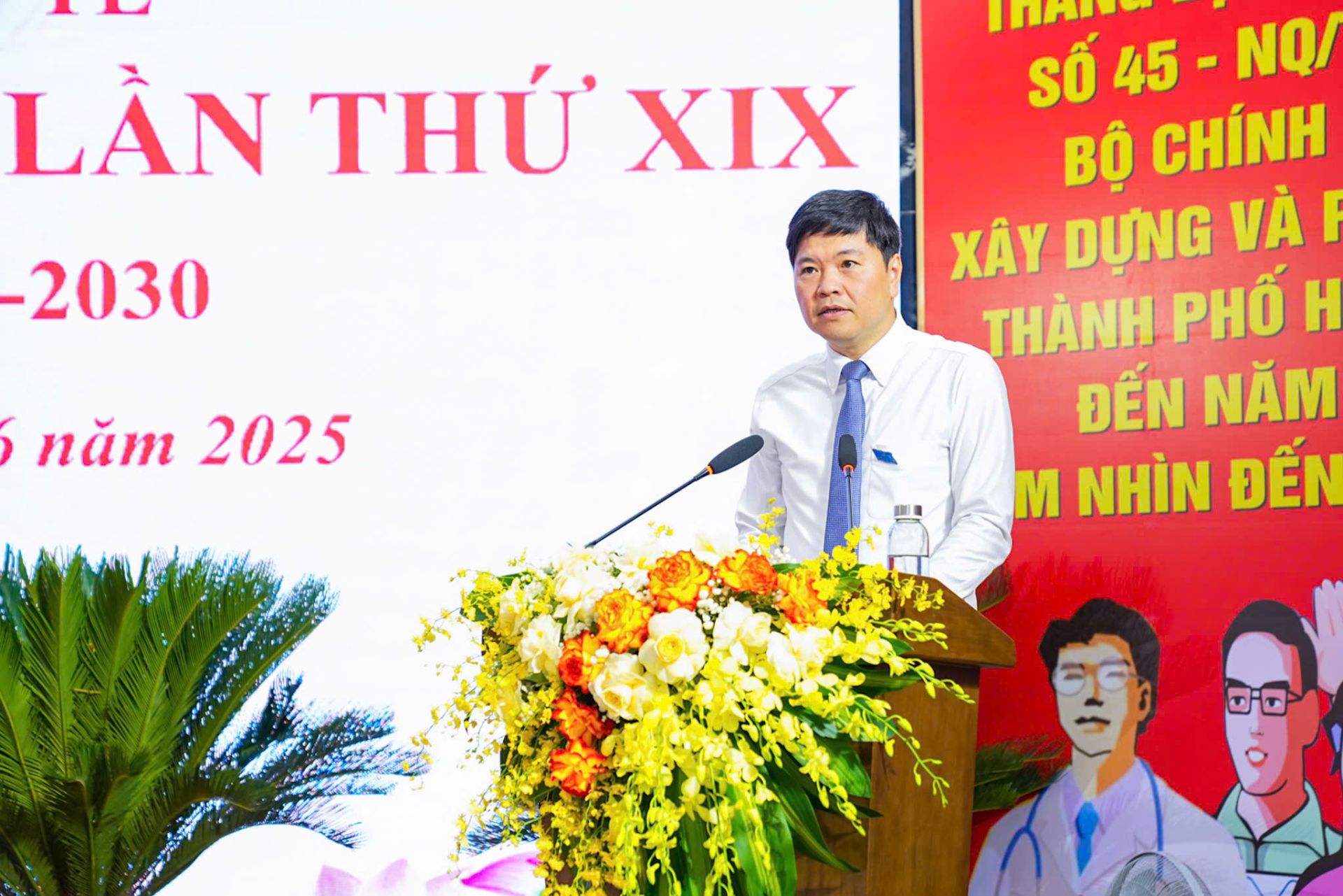 Đồng chí Hoàng Minh Cường, Phó Chủ tịch UBND thành phố phát biểu chỉ đạo. Đồng chí Hoàng Minh Cường, Phó Chủ tịch UBND thành phố phát biểu chỉ đạo.