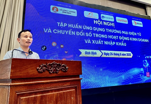 Ông Nguyễn Đình Kha phát biểu khai mạc Hội nghị. Ảnh: KT