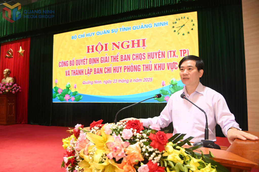 Ông Vũ Quyết Tiến, Phó Bí thư Tỉnh uỷ Quảng Ninh, phát biểu chỉ đạo tại hội nghị.