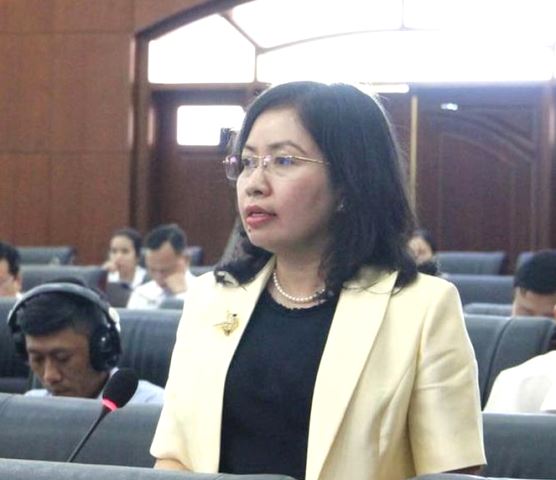 Giám đốc Sở Công Thương thành phố Đà Nẵng Lê Thị Kim Phương thông tin tại Kỳ họp 24, HĐND thành phố Đà Nẵng khóa X. Giám đốc Sở Công Thương thành phố Đà Nẵng Lê Thị Kim Phương thông tin tại Kỳ họp 24, HĐND thành phố Đà Nẵng khóa X.