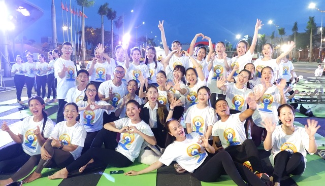 Yoga là biểu tượng sống động của một Đà Nẵng năng động, thân thiện và đáng sống Yoga là biểu tượng sống động của một Đà Nẵng năng động, thân thiện và đáng sống