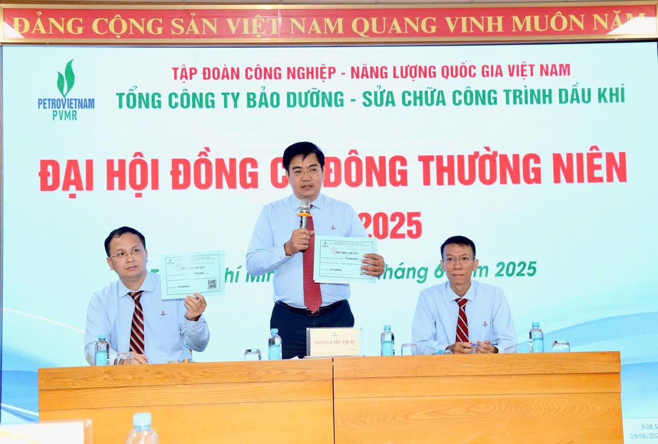 Đoàn Chủ tịch điều hành Đại hội