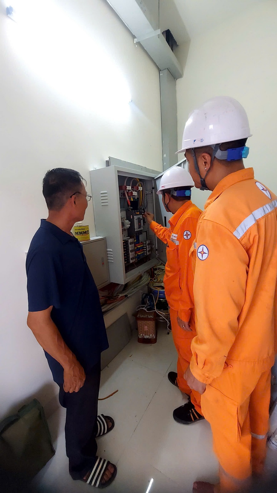 Điện lực TP. Móng Cái đảm bảo điện cho kỳ thi tốt nghiệp THPT năm 2025