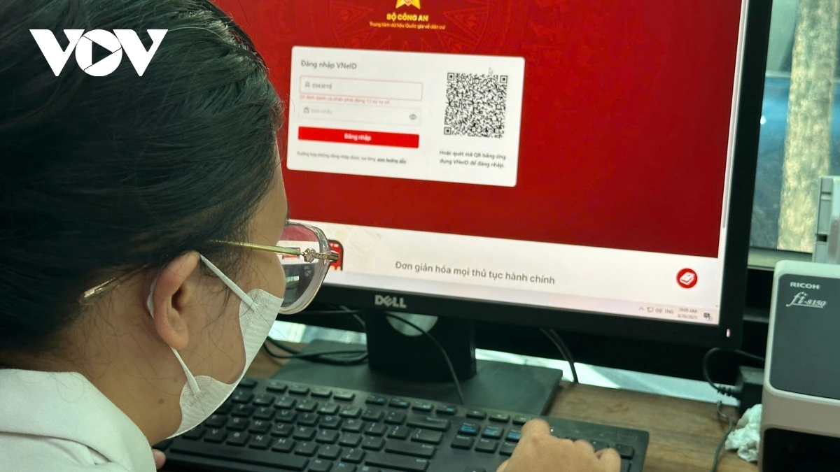 Triển khai đồng bộ kênh tiếp nhận, hỗ trợ kỹ thuật cho đội ngũ cán bộ, công chức cấp xã.