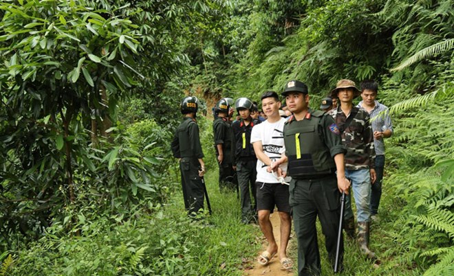 lực lượng chức năng Lào Cai bắt giữ vì hành vi đánh bạc. Ảnh: Công an Lào Cai