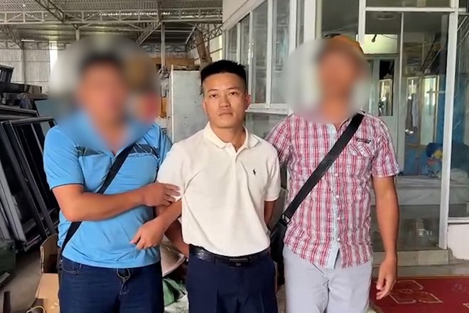 Công an tỉnh Điện Biên bắt giữ đối tượng truy nã trốn qua biên giới