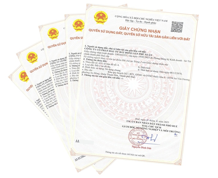Những sổ hồng đầu tiên đến với chủ đầu tư Những sổ hồng đầu tiên đến với chủ đầu tư