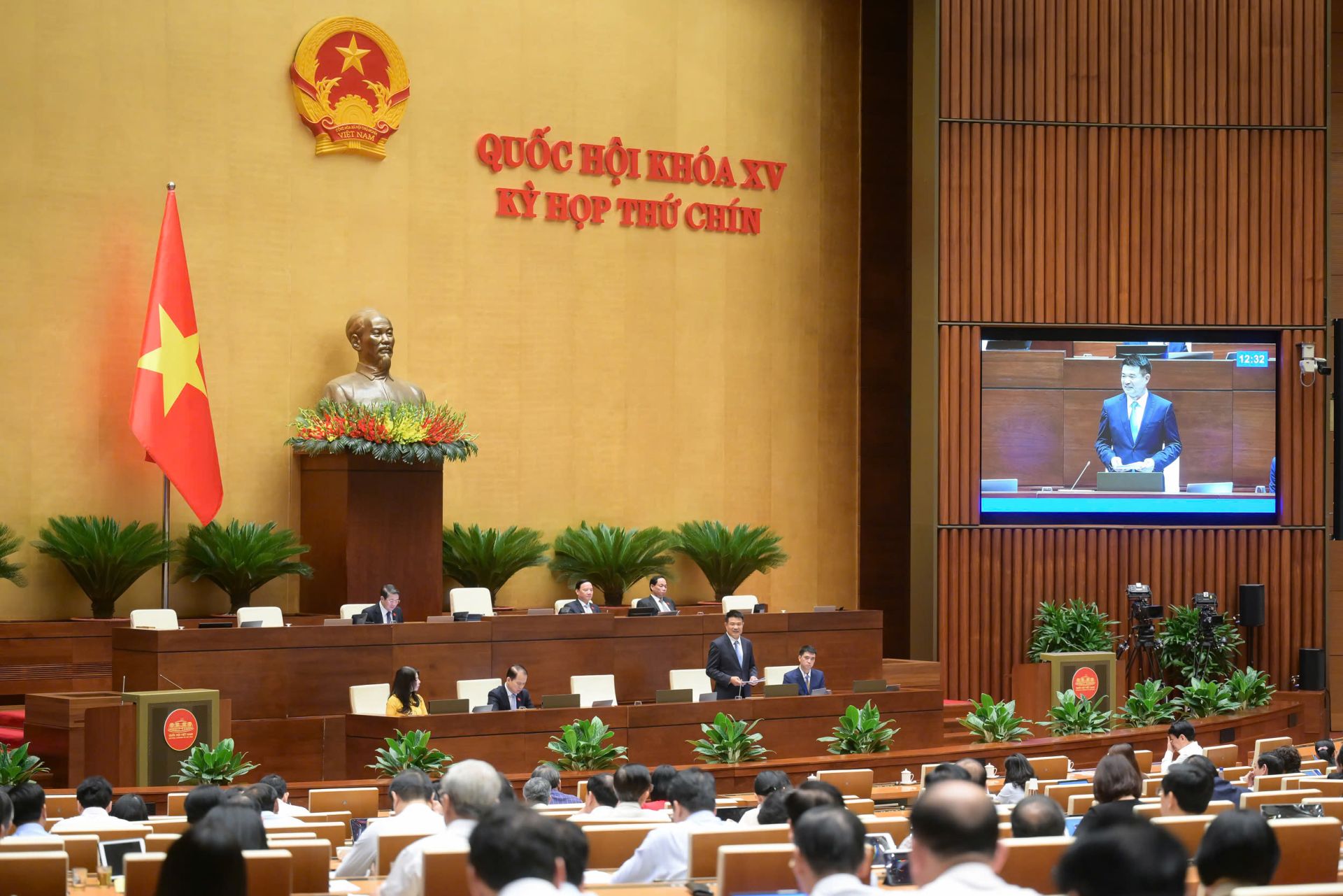 Hôm nay, Quốc hội thông qua nhiều Luật sửa đổi; thảo luận công tác tổ chức, nhân sự