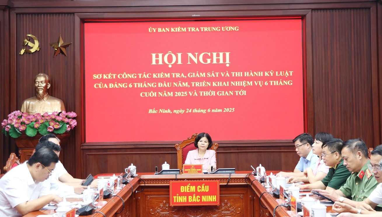 Quang cảnh hội nghị. Quang cảnh hội nghị.