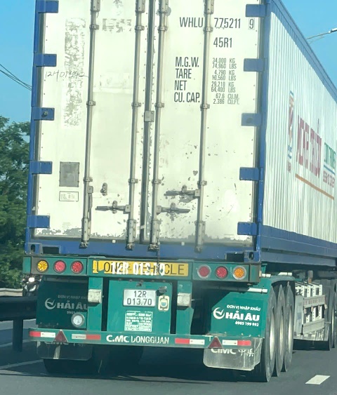 Tổ tuần tra CSGT TP. Huế kịp thời truy đuổi và chặn xe va quẹt rồi bỏ chạy