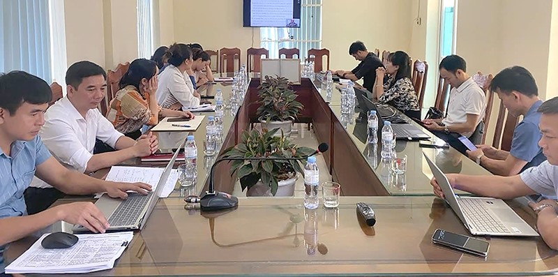 Cán bộ, công chức xã Lương Sơn (Thường Xuân) dự tập huấn cách vận hành sử dụng các hệ thống công nghệ thông tin, hệ thống phần mềm dùng chung cho cán bộ, công chức 166 xã mới...do Sở Khoa học và Công nghệ tổ chức. Cán bộ, công chức xã Lương Sơn (Thường Xuân) dự tập huấn cách vận hành sử dụng các hệ thống công nghệ thông tin, hệ thống phần mềm dùng chung cho cán bộ, công chức 166 xã mới...do Sở Khoa học và Công nghệ tổ chức.