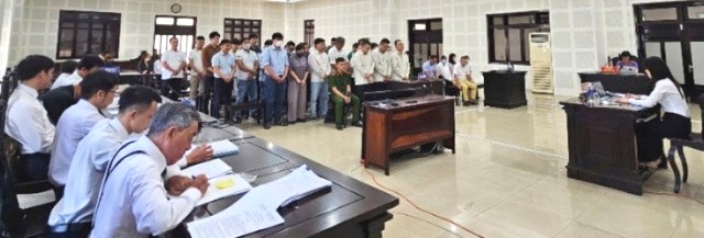 Quang cảnh phiên tòa Quang cảnh phiên tòa