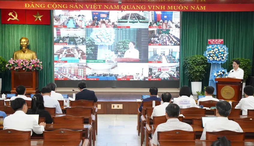 TP. Hồ Chí Minh công bố địa điểm, số đường dây nóng Trung tâm hành chính công 168 phường, xã
