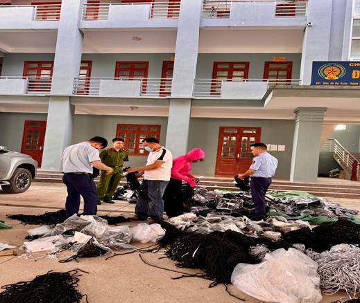 Ninh Bình: Tiêu huỷ hơn 56.500 sản phẩm quần áo và phụ kiện may mặc giả mạo nhãn hiệu