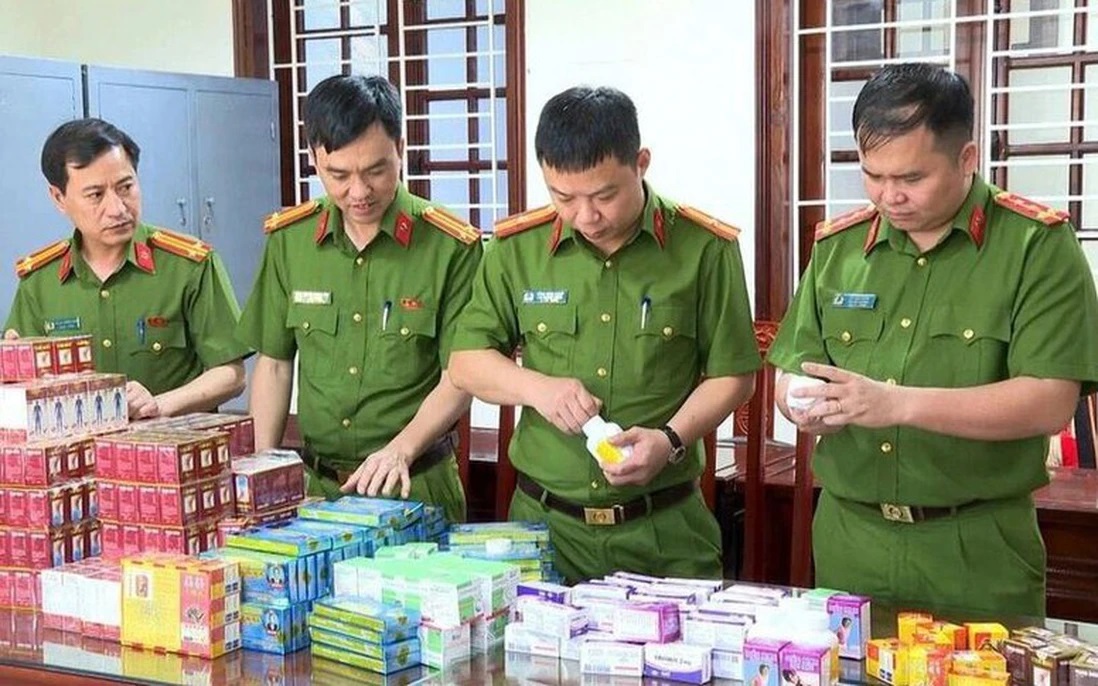 Triển khai quyết liệt các giải pháp ngăn chặn, xử lý thuốc giả, thực phẩm giả, mỹ phẩm giả