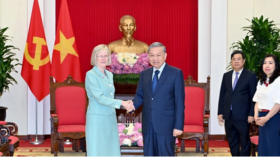 Tổng Bí thư Tô Lâm tiếp Đại sứ Australia tại Việt Nam Gillian Bird. (Ảnh: Đăng Khoa/Nhân Dân)