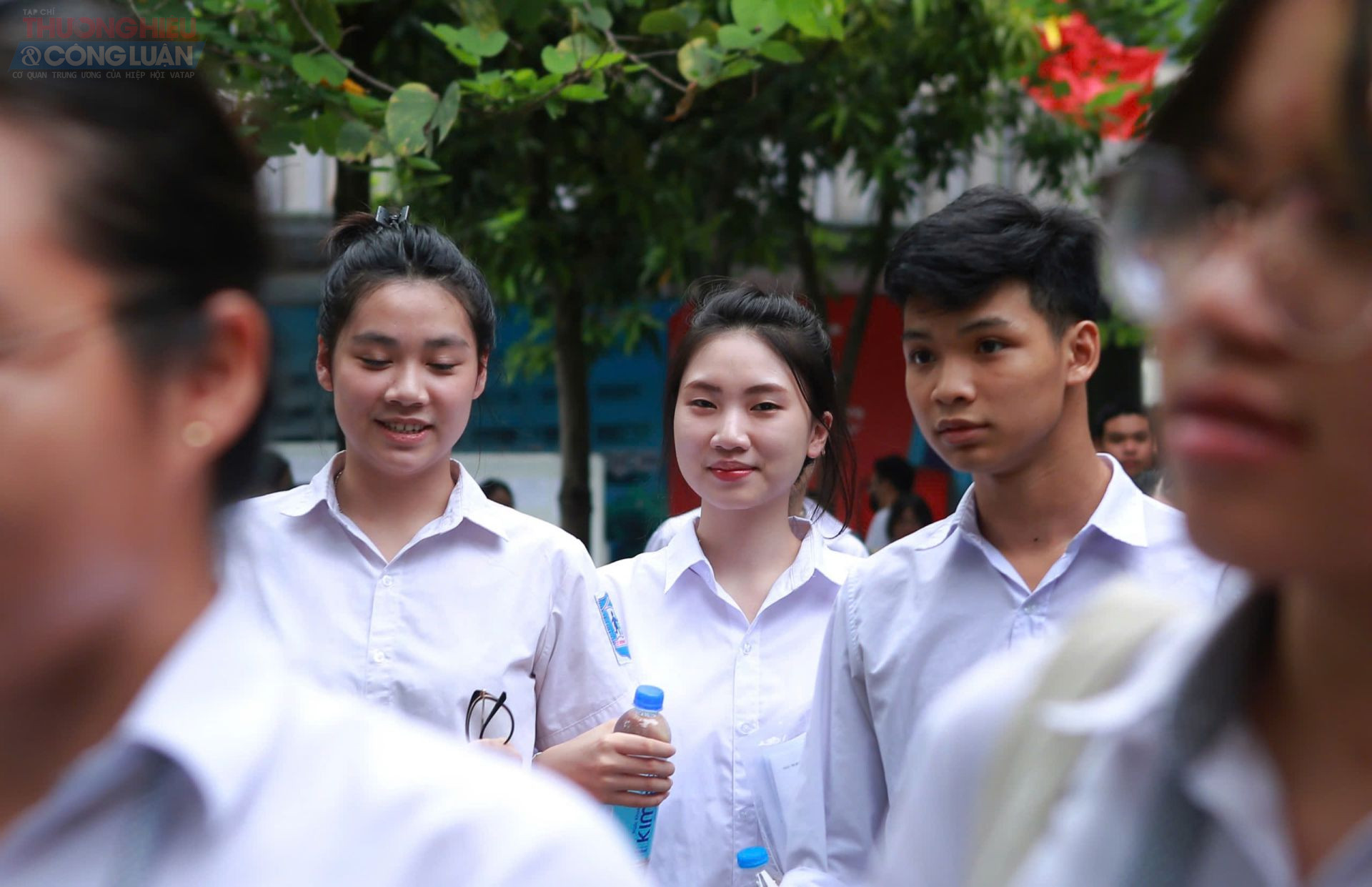 Các thí sinh thi môn Toán trong chiều 26/6 tại Hà Nội