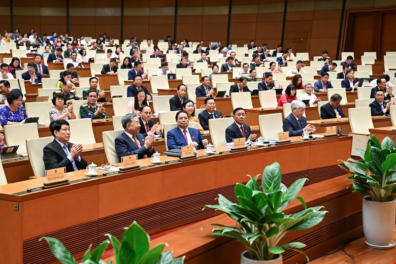 Lãnh đạo Đảng, Nhà nước, Chính phủ và các ĐBQH tham dự phiên họp