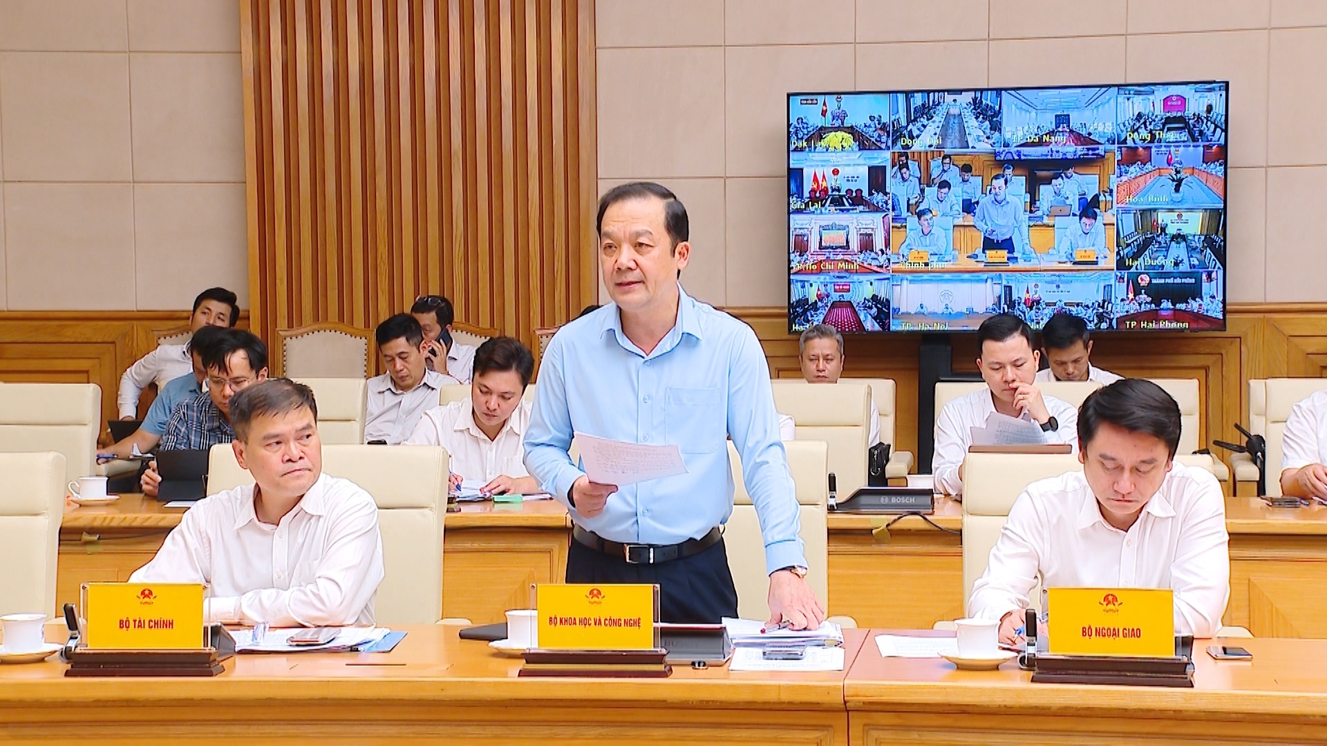 Lãnh đạo các bộ, ngành phát biểu ý kiến - Ảnh: VGP/Minh Ngọc