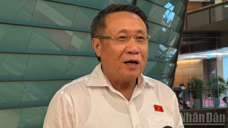 Đại biểu Hà Sỹ Đồng (Đoàn Quảng Trị). (Ảnh: TRUNG HƯNG)