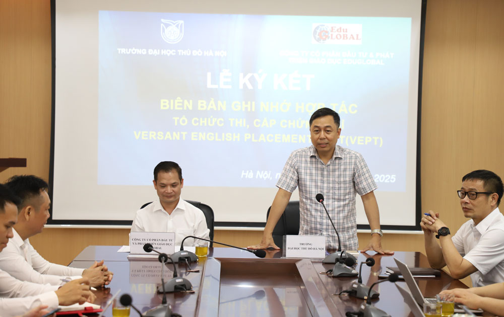 PGS.TS. Đỗ Hồng Cường, Hiệu trưởng Trường Đại học Thủ đô Hà Nội phát biểu tại Lễ ký kết