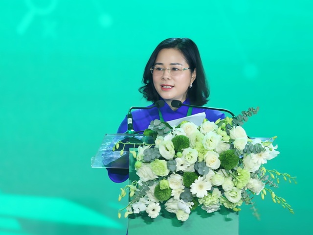 TS.BSCKII Lê Thị Hoài Chung – Giám đốc Sở Y tế Nghệ An phát biểu tại hội nghị. TS.BSCKII Lê Thị Hoài Chung – Giám đốc Sở Y tế Nghệ An phát biểu tại hội nghị.