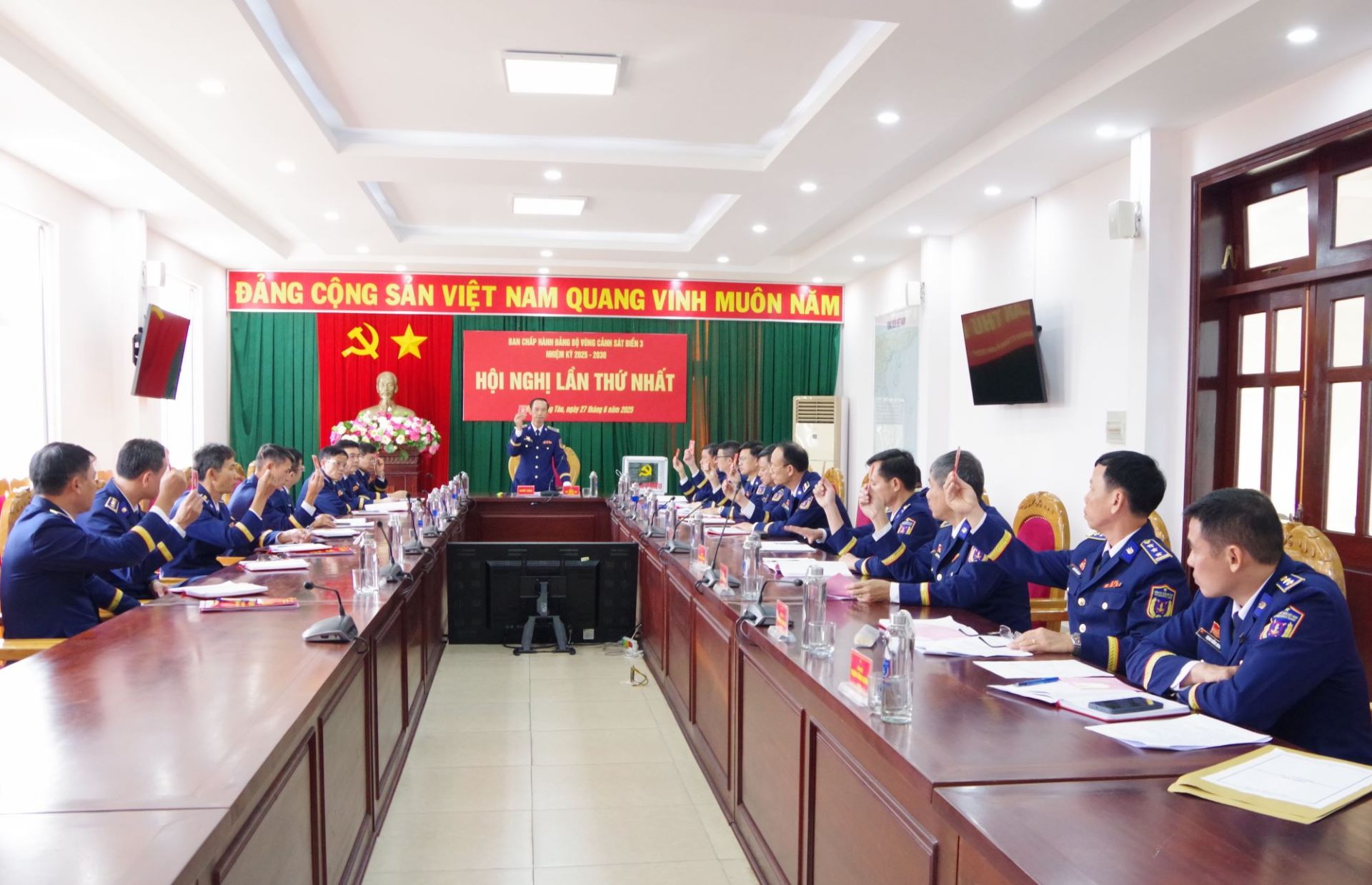 Ban chấp hành nhiệm kỳ 2025-2030 họp phiên thứ nhất