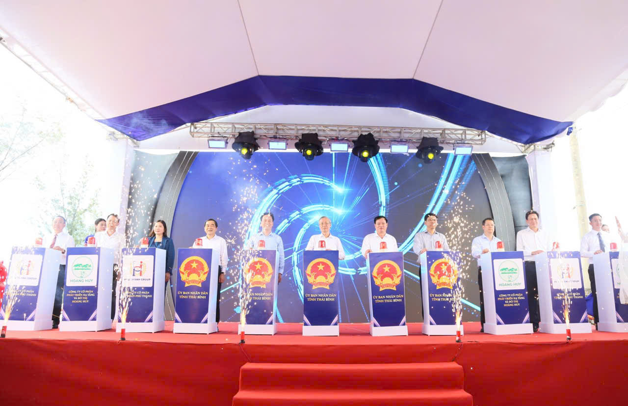 Khởi công dự án đầu tư xây dựng sân gôn Cồn Vành và DA ĐTXD khu bến cảng hàng lỏng Ba Lạt, huyện Tiền Hải