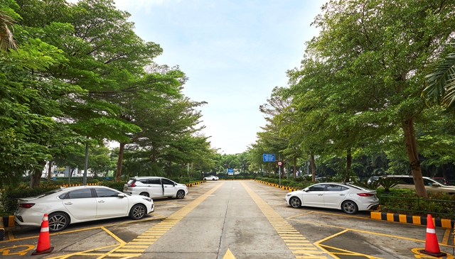 Cảng hàng không quốc tế Đà Nẵng sẽ chính thức triển khai hệ thống thu phí tự động không dừng (ETC) và thu phí phí tiền mặt tại hai trạm thu phí đường Nguyễn Văn Linh và Duy Tân bắt đầu từ ngày 01/7/2025.