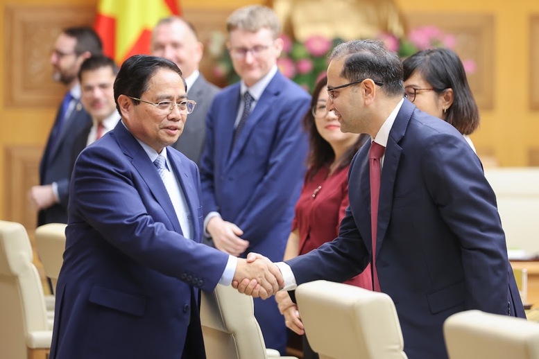 Thủ tướng Chính phủ chủ trì tọa đàm với doanh nghiệp Anh quốc