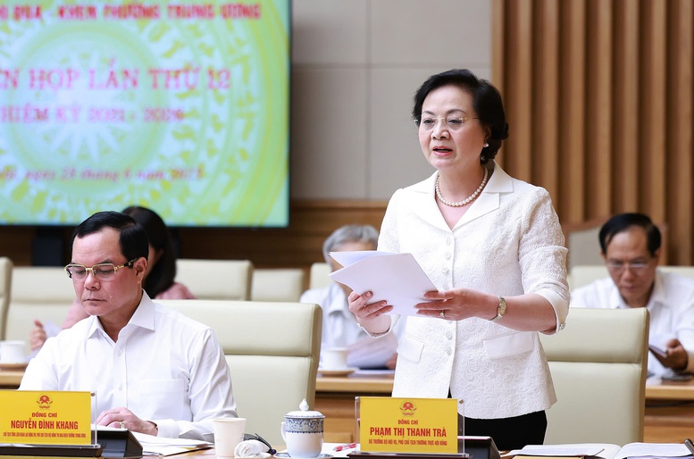 Bộ trưởng Bộ Nội vụ Phạm Thị Thanh Trà phát biểu tại phiên họp - Ảnh: VGP/Nhật Bắc