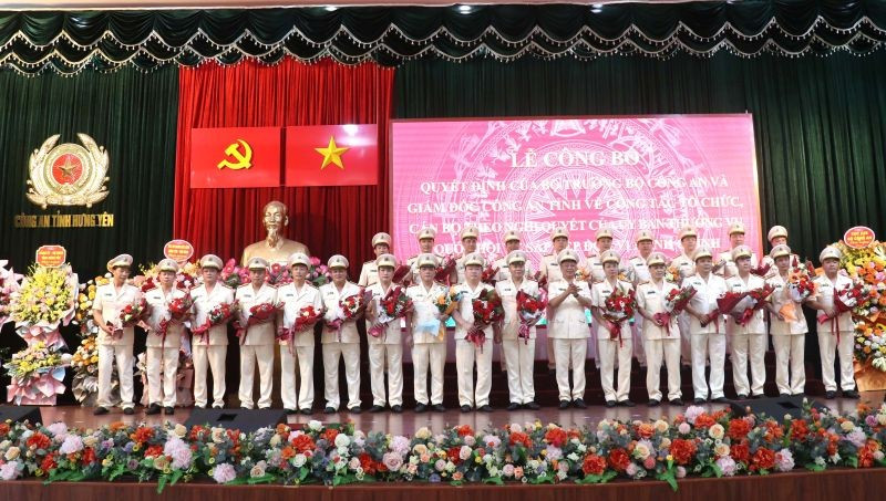 Công an tỉnh Hưng Yên ra mắt 104 công an phường, xã theo mô hình tổ chức mới