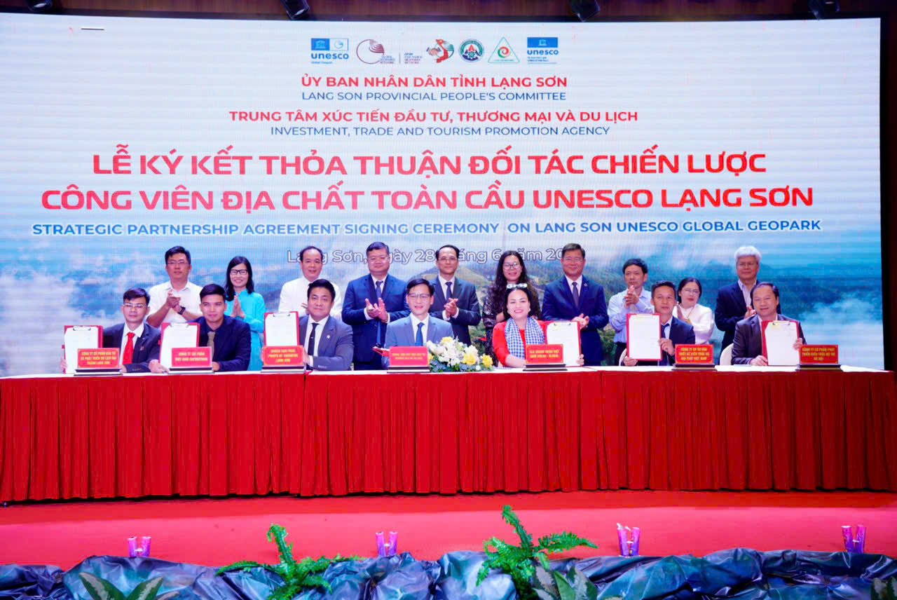 Lạng Sơn: Tọa đàm “Xây dựng và phát triển Công viên địa chất toàn cầu UNESCO Lạng Sơn”