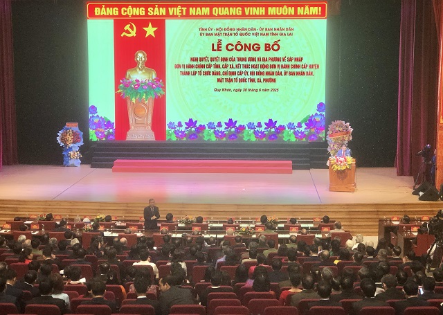 Quang cảnh Lễ công bố. Ảnh: Viết Hiền