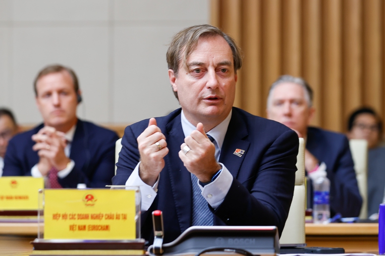 Ông Bruno Jaspaert, Chủ tịch Hiệp hội Doah nghiệp châu Âu tại Việt Nam, phát biểu tại tọa đàm - Ảnh: VGP/Nhật Bắc