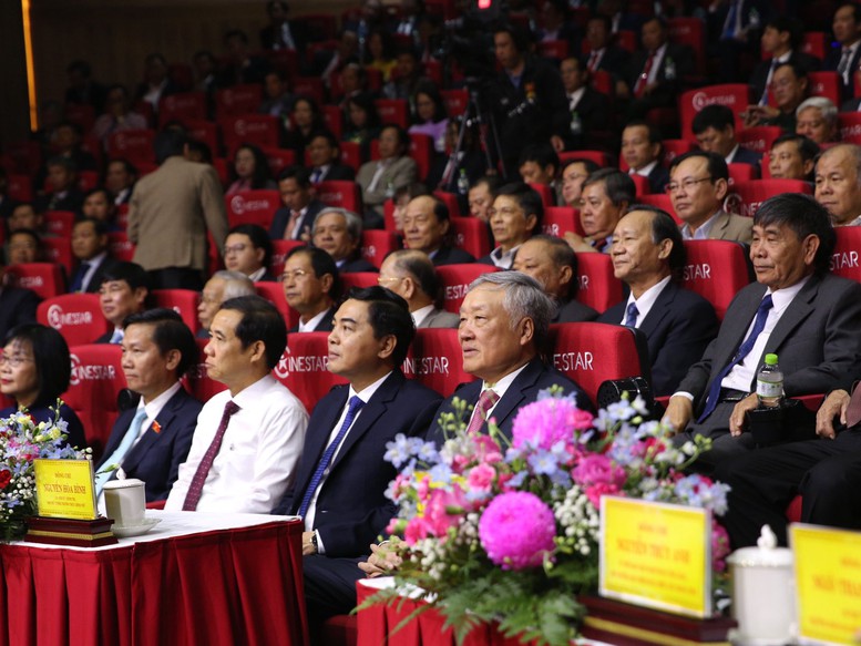 Ủy viên Bộ Chính trị, Phó Thủ tướng Thường trực Chính phủ Nguyễn Hòa Bình dự và phát biểu chỉ đạo Lễ công bố tại tỉnh Lâm Đồng - Ảnh: VGP/Nguyễn Hoàng Ủy viên Bộ Chính trị, Phó Thủ tướng Thường trực Chính phủ Nguyễn Hòa Bình dự và phát biểu chỉ đạo Lễ công bố tại tỉnh Lâm Đồng - Ảnh: VGP/Nguyễn Hoàng