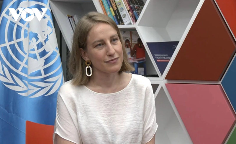 Bà Sabina Stein, Trưởng Phòng Quản trị và Tham gia của UNDP. Bà Sabina Stein, Trưởng Phòng Quản trị và Tham gia của UNDP.