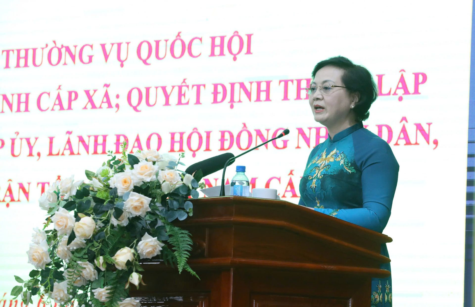 Bộ trưởng Bộ Nội vụ Phạm Thị Thanh Trà phát biểu chỉ đạo tại hội nghị Bộ trưởng Bộ Nội vụ Phạm Thị Thanh Trà phát biểu chỉ đạo tại hội nghị