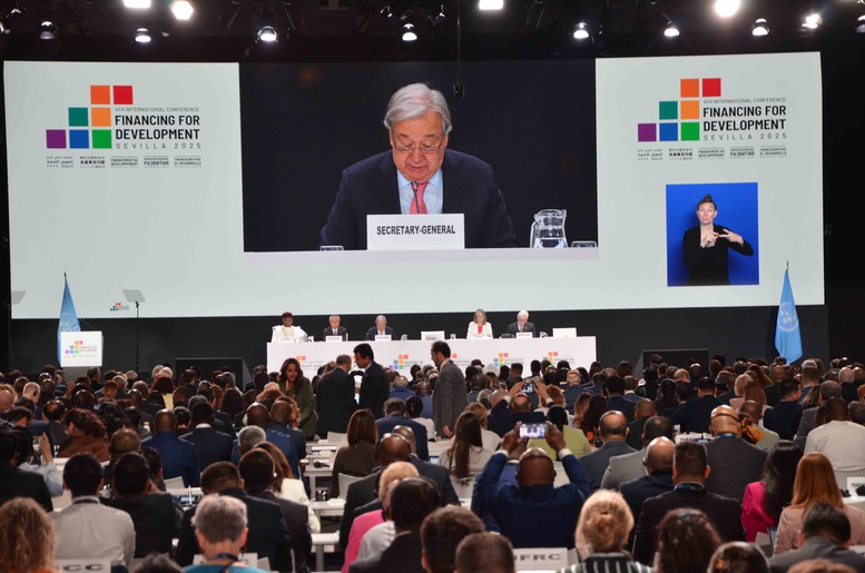 Hội nghị quốc tế lần thứ tư về tài chính cho phát triển (Hội nghị FfD4) đã khai mạc trọng thể với sự hiện diện của Vua Tây Ban Nha Felipe VI và hơn 15.000 người tham dự, bao gồm gần 60 Nguyên thủ/Người đứng đầu Chính phủ.