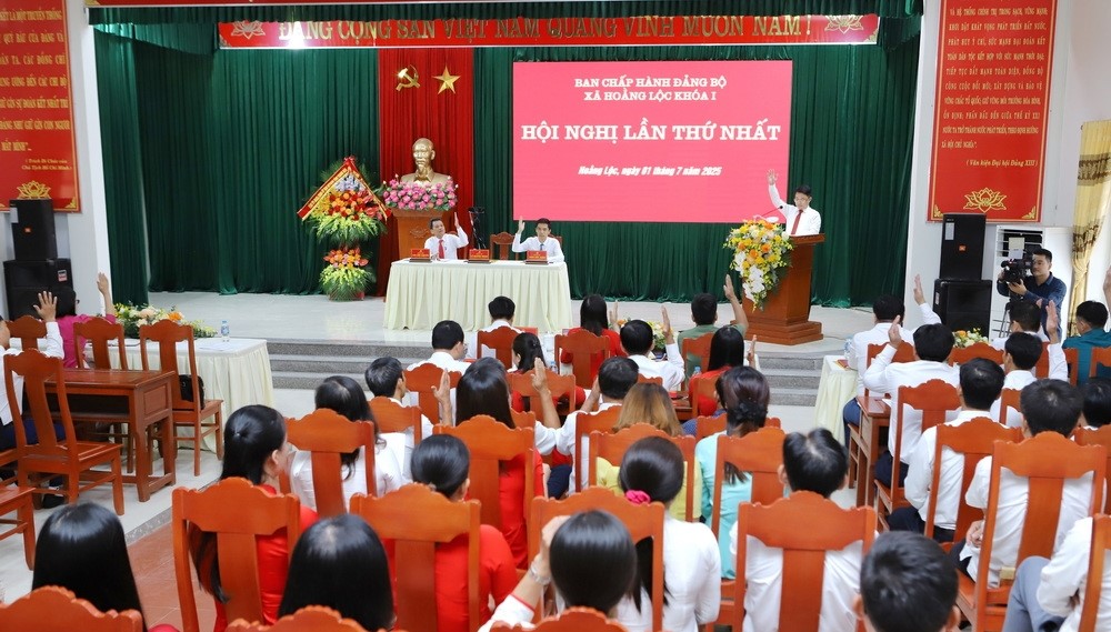 Hội nghị Ban Chấp hành Đảng bộ xã Hoằng Lộc lần thứ nhất. Hội nghị Ban Chấp hành Đảng bộ xã Hoằng Lộc lần thứ nhất.