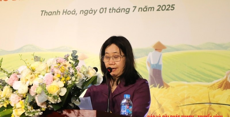 Bà Nguyễn Thị Hương, Phó Trưởng Ban chỉ đạo Tổng điều tra nông thôn, nông nghiệp năm 2025 Trung ương, Cục trưởng Cục thống kê phát biểu tại buổi lễ. Bà Nguyễn Thị Hương, Phó Trưởng Ban chỉ đạo Tổng điều tra nông thôn, nông nghiệp năm 2025 Trung ương, Cục trưởng Cục thống kê phát biểu tại buổi lễ.