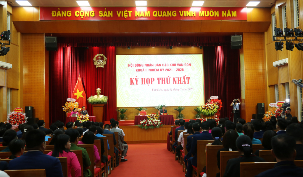 Quyết tâm xây dựng Vân Đồn thành cực tăng trưởng chiến lược, vùng động lực mới của tỉnh Quảng Ninh và quốc gia