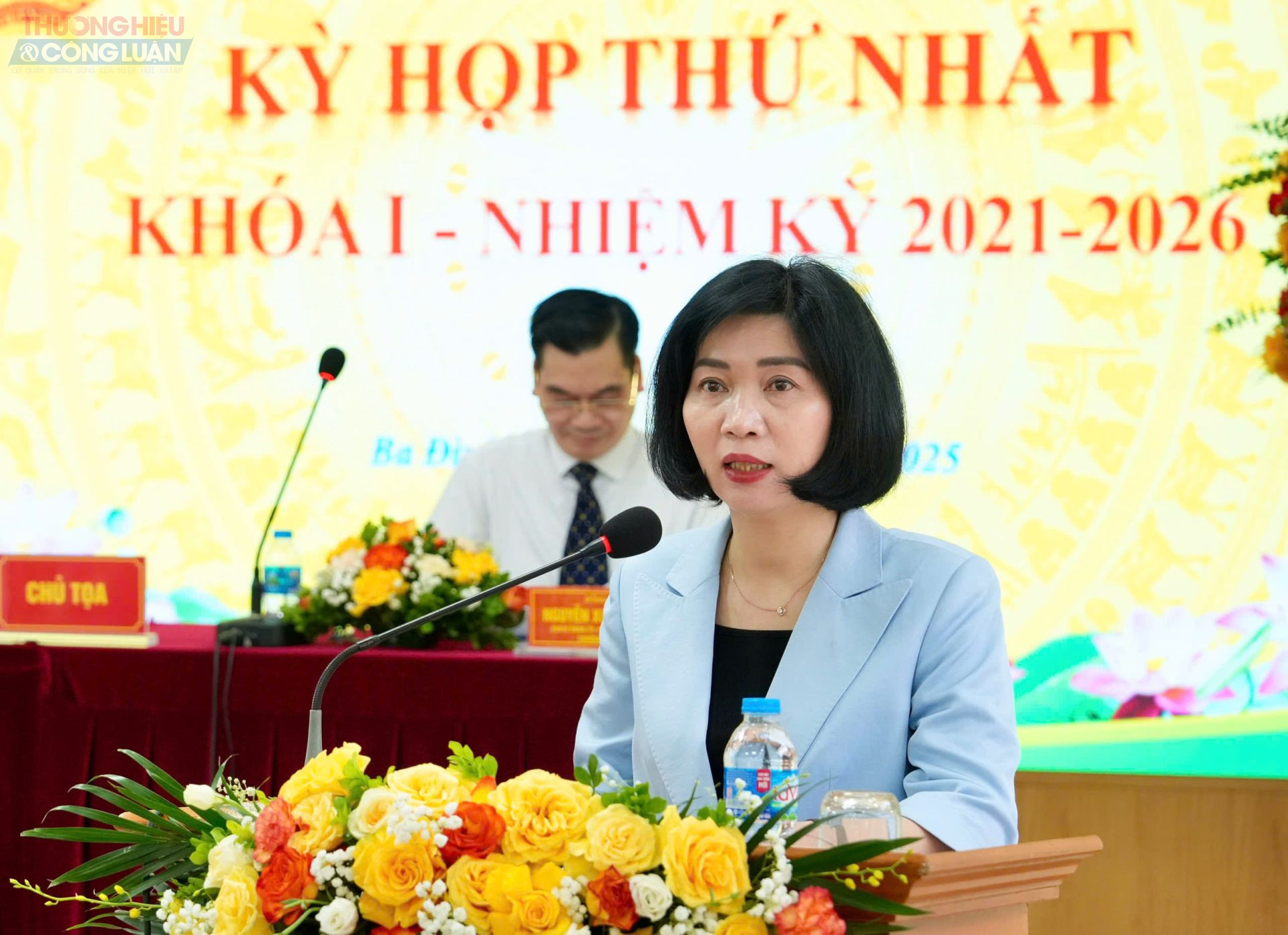 Phát biểu chỉ đạo tại kỳ họp, Phó Chủ tịch Thường trực HĐND Thành phố Hà Nội Phùng Thị Hồng Hà cho biết, đây là một sự kiện chính trị quan trọng, mở đầu cho một nhiệm kỳ mới đầy hứa hẹn, nơi các vị đại biểu sẽ cùng chung tay xây dựng và phát triển cho các địa phương nói chung, phường Ba Đình nói riêng ngày càng vững mạnh, xứng đáng là một trong những phường trung tâm, trọng điểm của Thủ đô.